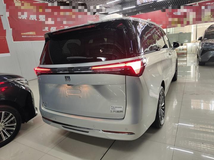 GL8 EV 2025 Exclusive photo 4