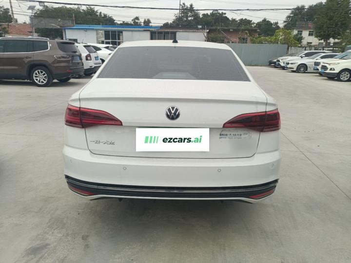 Bora 2023 200TSI DSGPRO photo 3