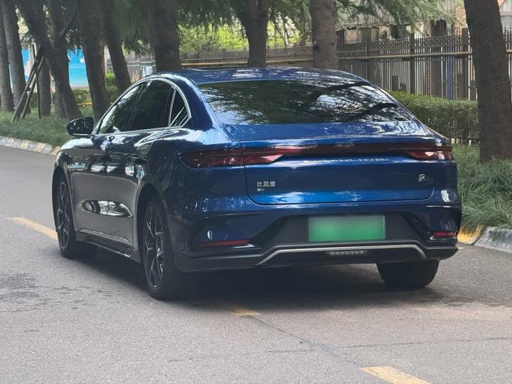 Han 2022 EV Founder 715KM FWD Flagship photo 4