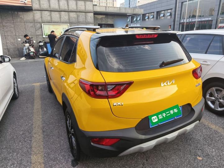 Stonic 2021 1.4L CVT photo 4