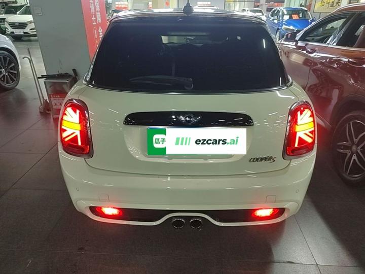 2015 2.0T COOPER S 5-Door photo 3