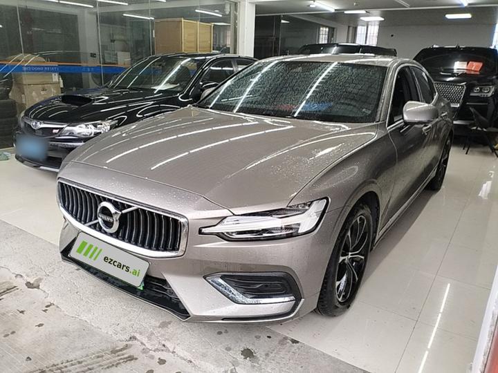 S60 2020 T4 Luxury