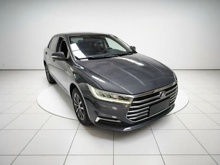 Qin 2019 1.5L MT Luxury photo 3