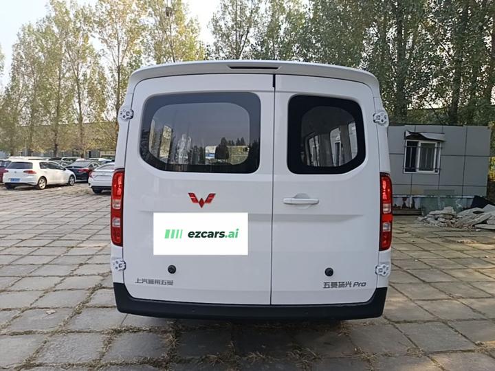 Wuling Pro 2026 405km EV Bus 6-Seater photo 3