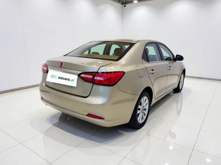 360 2018 PLUS 1.5L MT Luxury photo 6