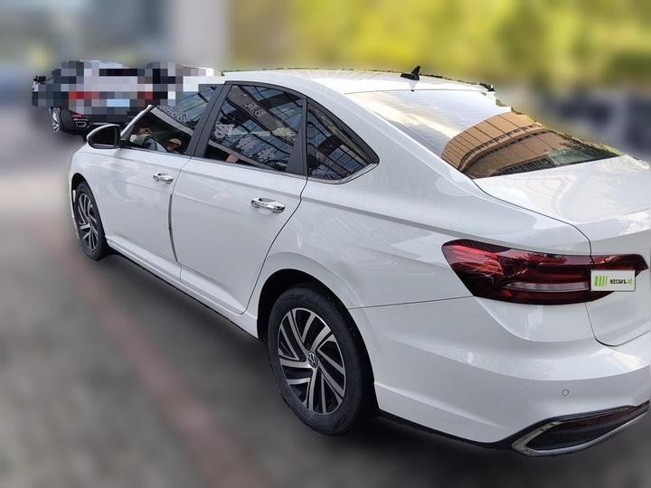 Lavida 2023 1.5L AT photo 4