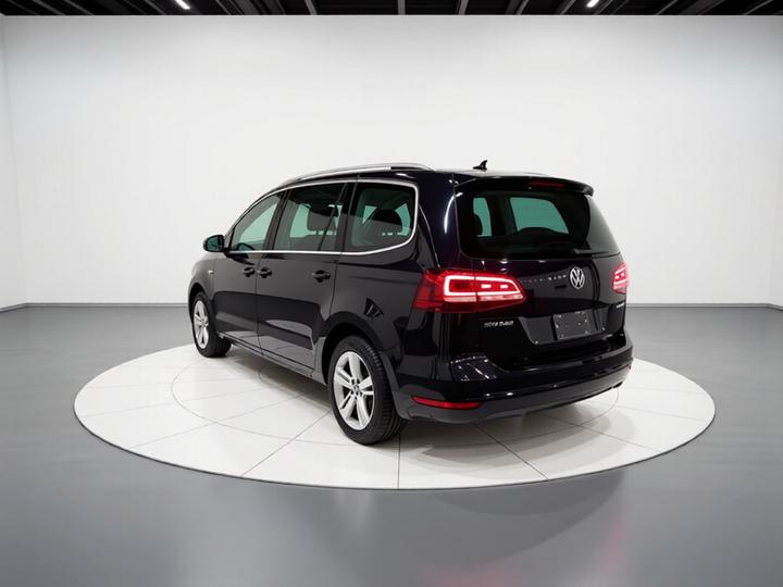 2018 380TSI 7-Seater photo 4