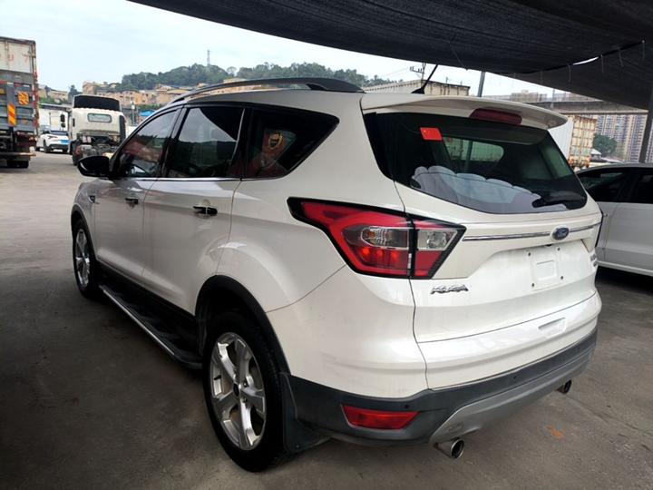 Kuga 2017 EcoBoost 180 RWD photo 4