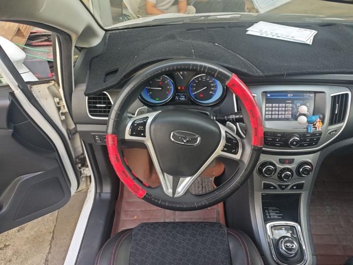 C3 2015 1.5L AMT photo 6