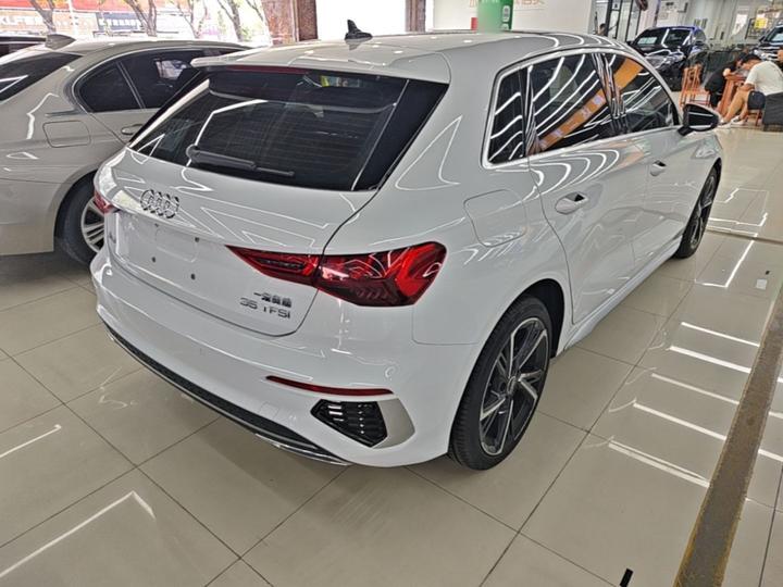 A3 2023 Facelift Sportback 35 TFSI Fashion Sport photo 4