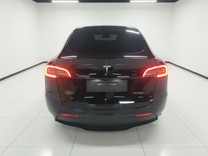 Model Y 2022 Facelift RWD photo 3