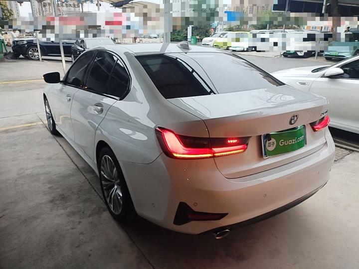 3 Series 2020 320i Sport Package photo 4