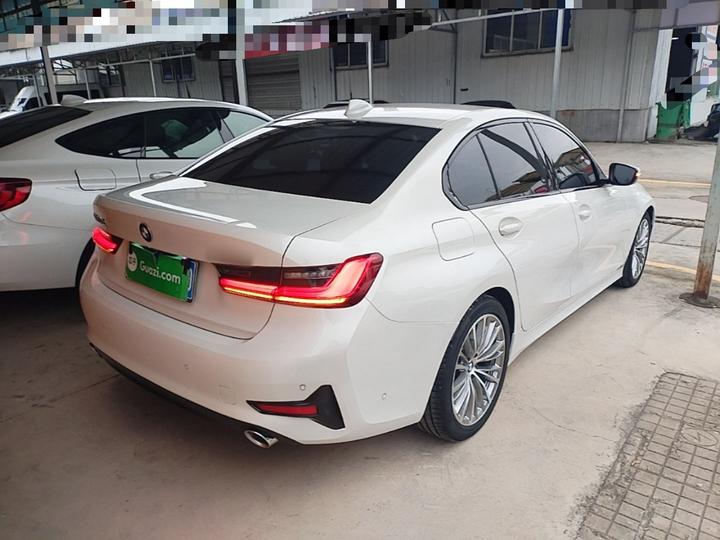 3 Series 2020 320i Sport Package photo 6