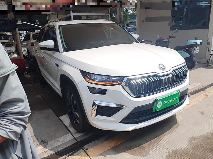 Kodiaq 2022 Facelift TSI330 7-Seater RWD photo 3