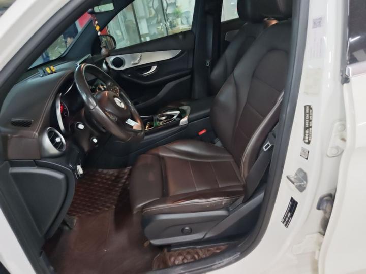 GLC 2018 Facelift GLC 200 4MATIC photo 6