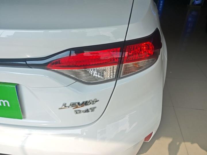 Levin 2023 185T CVT Luxury photo 7
