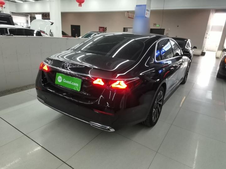 E-Class 2025 E 300 L Luxury photo 4