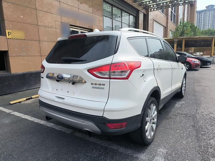 Kuga 2015 1.5L GTDi RWD photo 4
