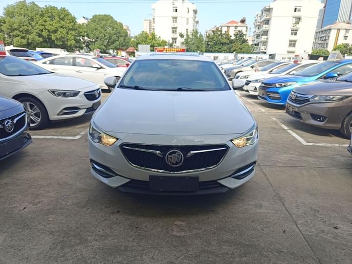Regal 2019 20T Elite China VI photo 2