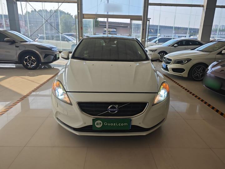 V40 2016 T4 photo 2