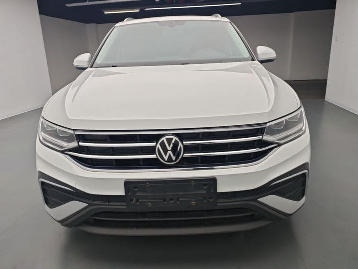 Tiguan L 2023 300TSI AT RWD Smart photo 2