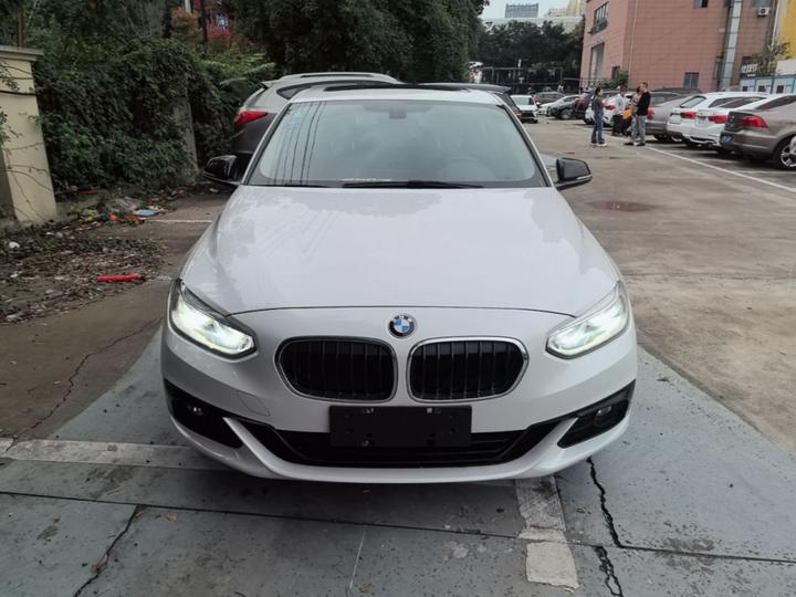 1 Series 2018 120i Design Package photo 2