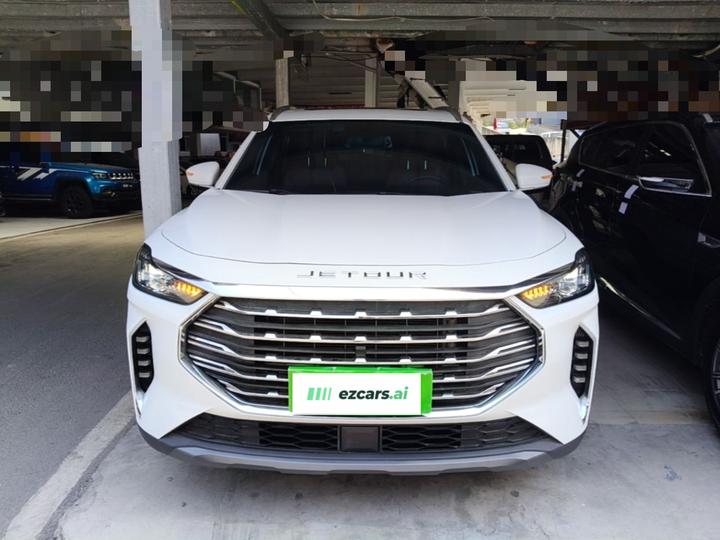 X70 PLUS 2023 1.5T DCTPRO 5-Seater photo 2