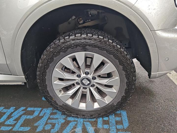 500 EV 2023 Hi4-T photo 8