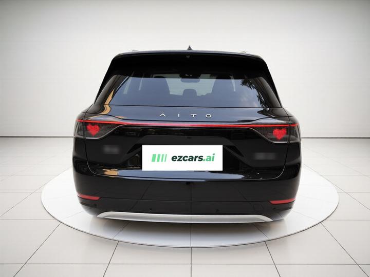 HIMA AITO M9 2024 EREV Max 42kWh 6-Seater photo 5