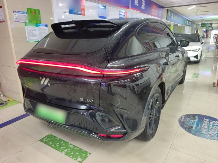 IM Motors LS7 2023 90kWh Elite RWD photo 4