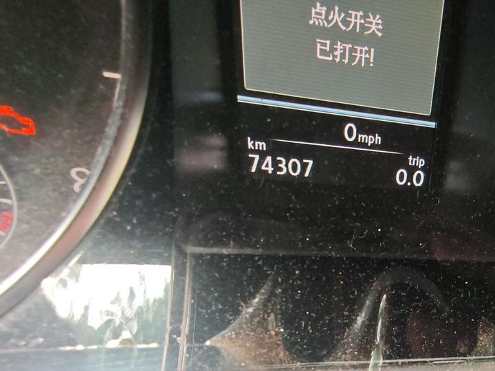 FAW-Volkswagen CC 2013 1.8TSI Luxury photo 2