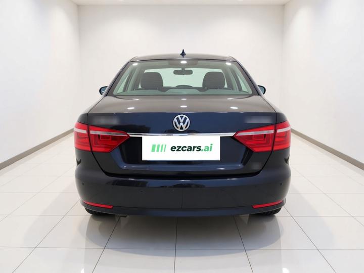 Lavida 2015 230TSI MT Comfort photo 5