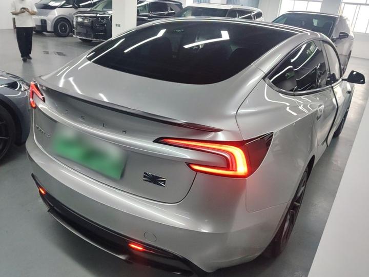Model 3 2024 Performance AWD photo 6