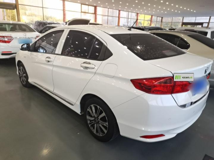 2018 1.5L CVT photo 4