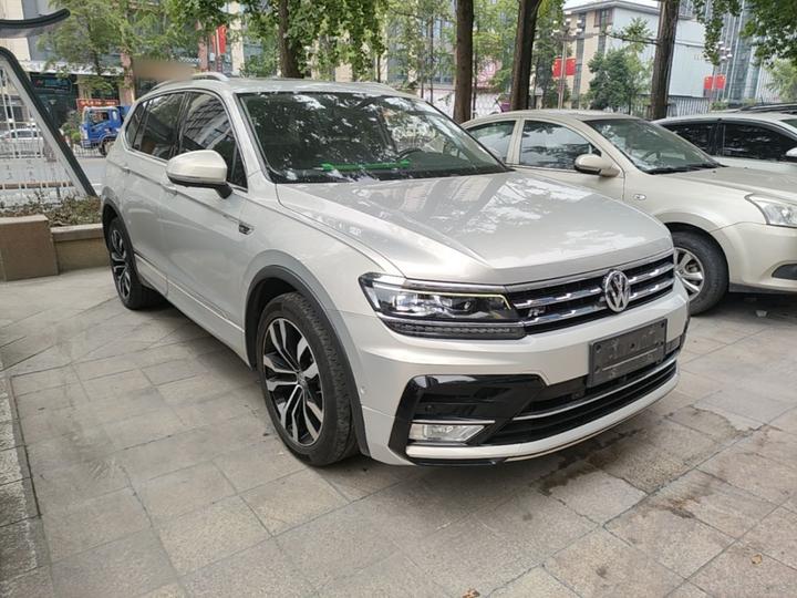 Tiguan L 2019 Facelift 330TSI AT RWD R-Line Flagship China VI photo 3