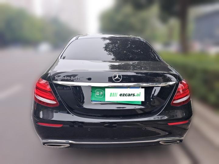 E-Class 2017 E 300 L Luxury photo 5