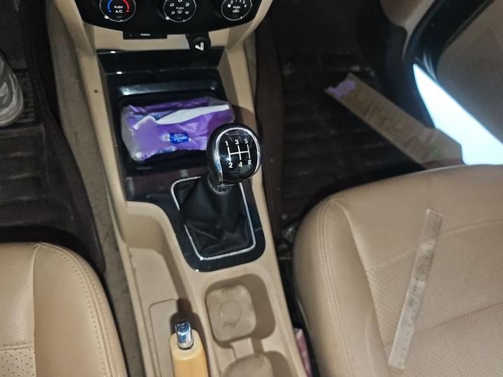 Wuling Hongguang 2015 1.5L S1 Comfort China V photo 6