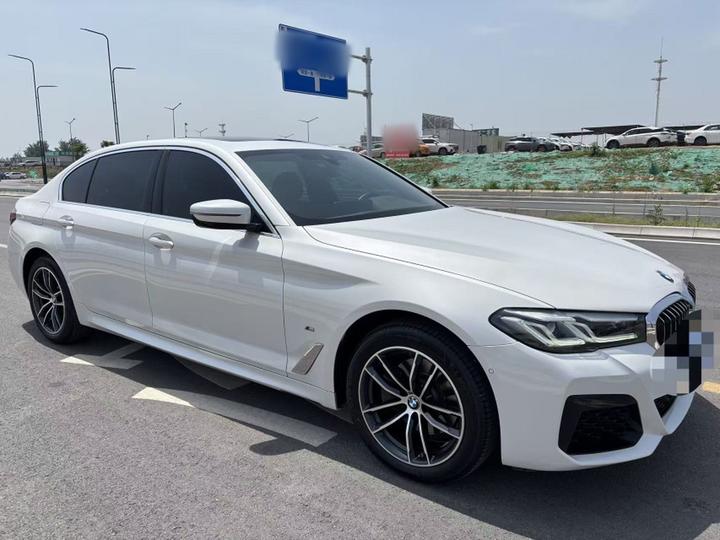 5 Series 2022 Facelift 525Li M Sport Package photo 3