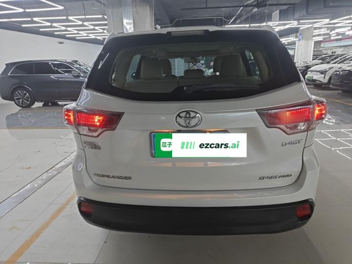 Highlander 2015 2.0T AWD Luxury 7-Seater photo 5
