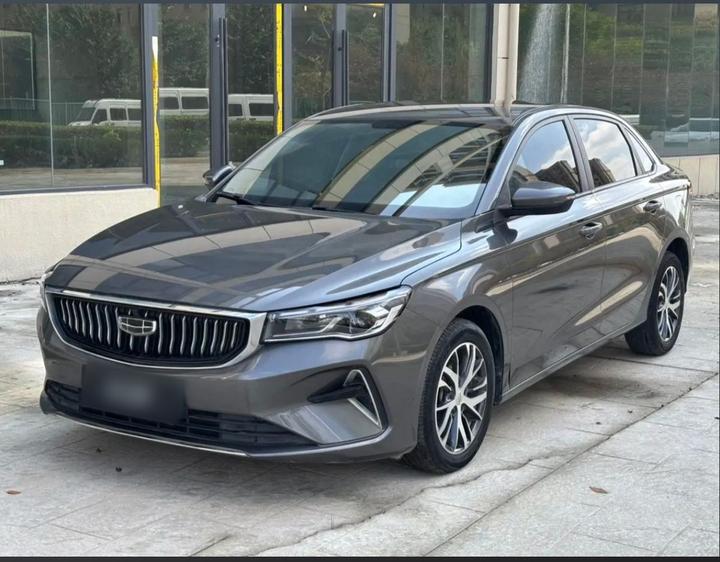 Emgrand 2023 4 Champion 1.5L CVT Luxury