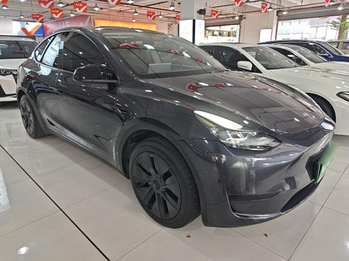 Model Y 2024 RWD photo 3