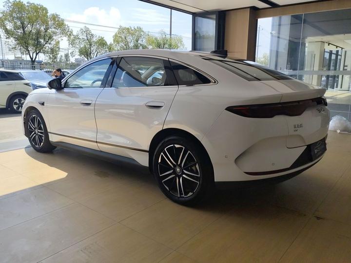 Qin L 2025 EV 545KM Excellence photo 6