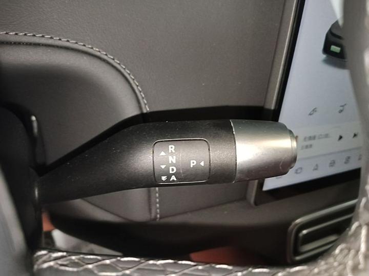 Li Auto L6 2024 Pro photo 5