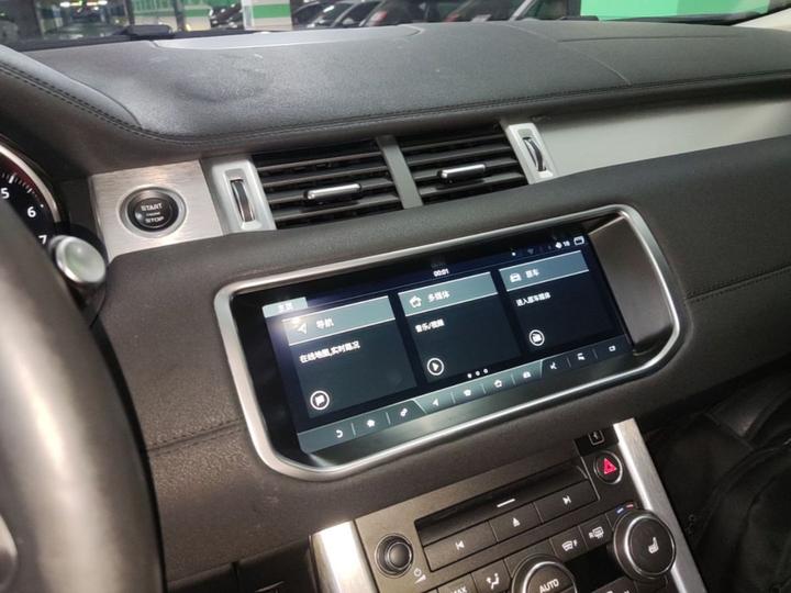 Range Rover Evoque 2016 2.0T SE photo 8