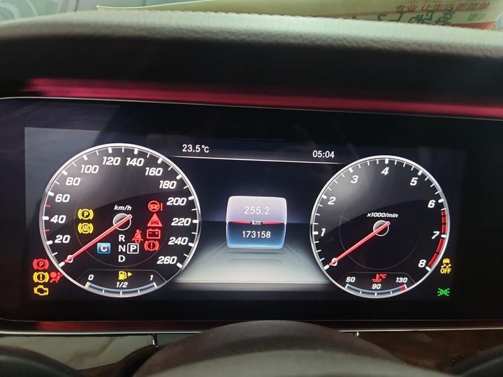 E-Class 2017 E 300 L Luxury photo 7