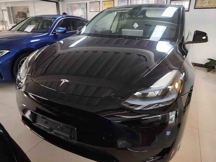 Model Y 2022 Facelift RWD photo 2