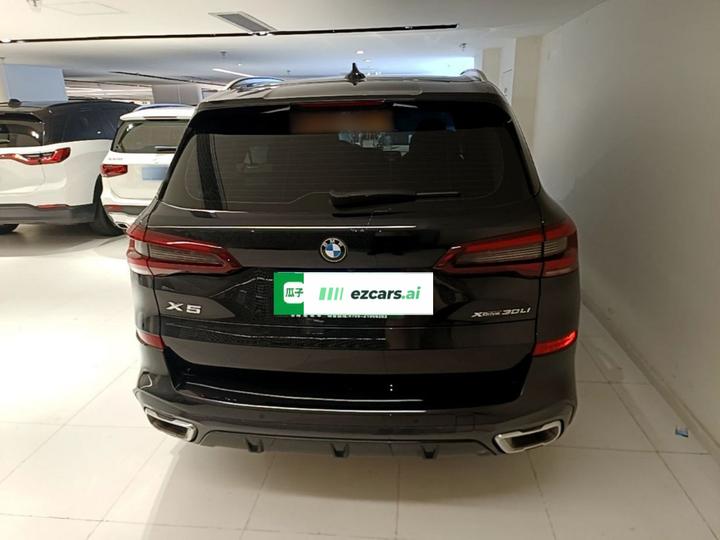 X5 2022 Facelift xDrive 30Li M Sport Package photo 5