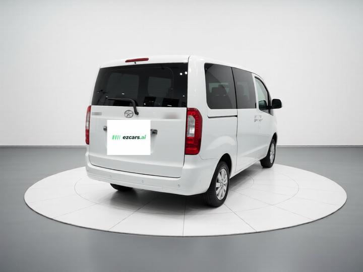 Refine M3 2016 1.6L Luxury Smart photo 6