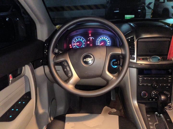 2014 2.4L RWD City 5-Seater photo 8