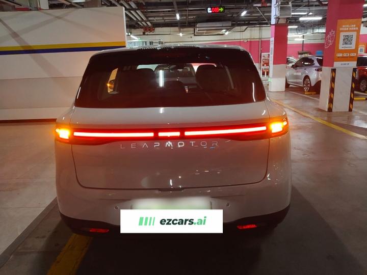 Leapmotor B10 2025 510 Enjoy photo 3